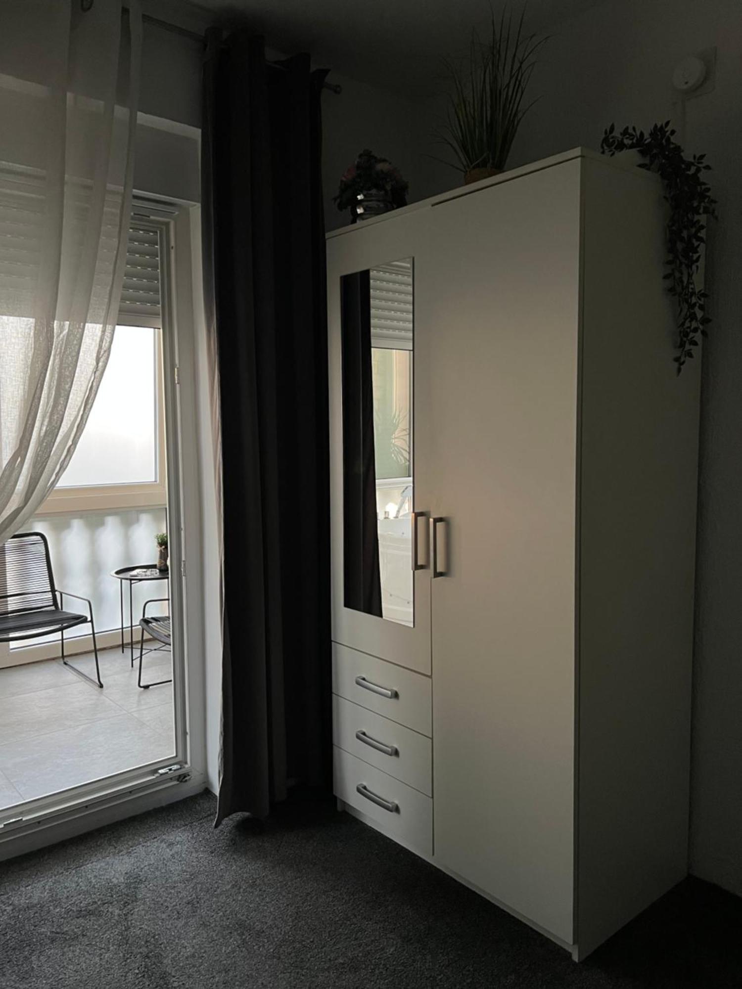 Luxrooms - Hotel Type With Private Jacuzzi Bjelovar Exteriör bild