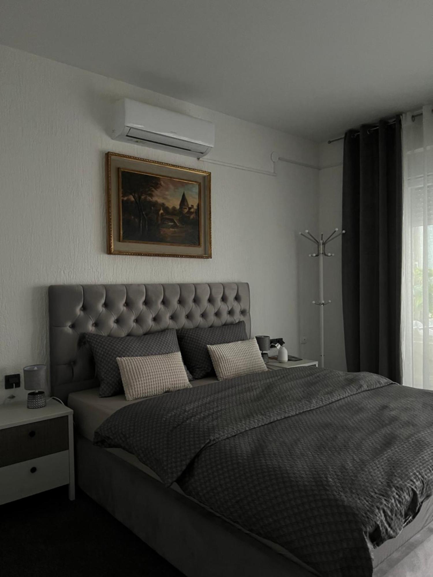 Luxrooms - Hotel Type With Private Jacuzzi Bjelovar Exteriör bild