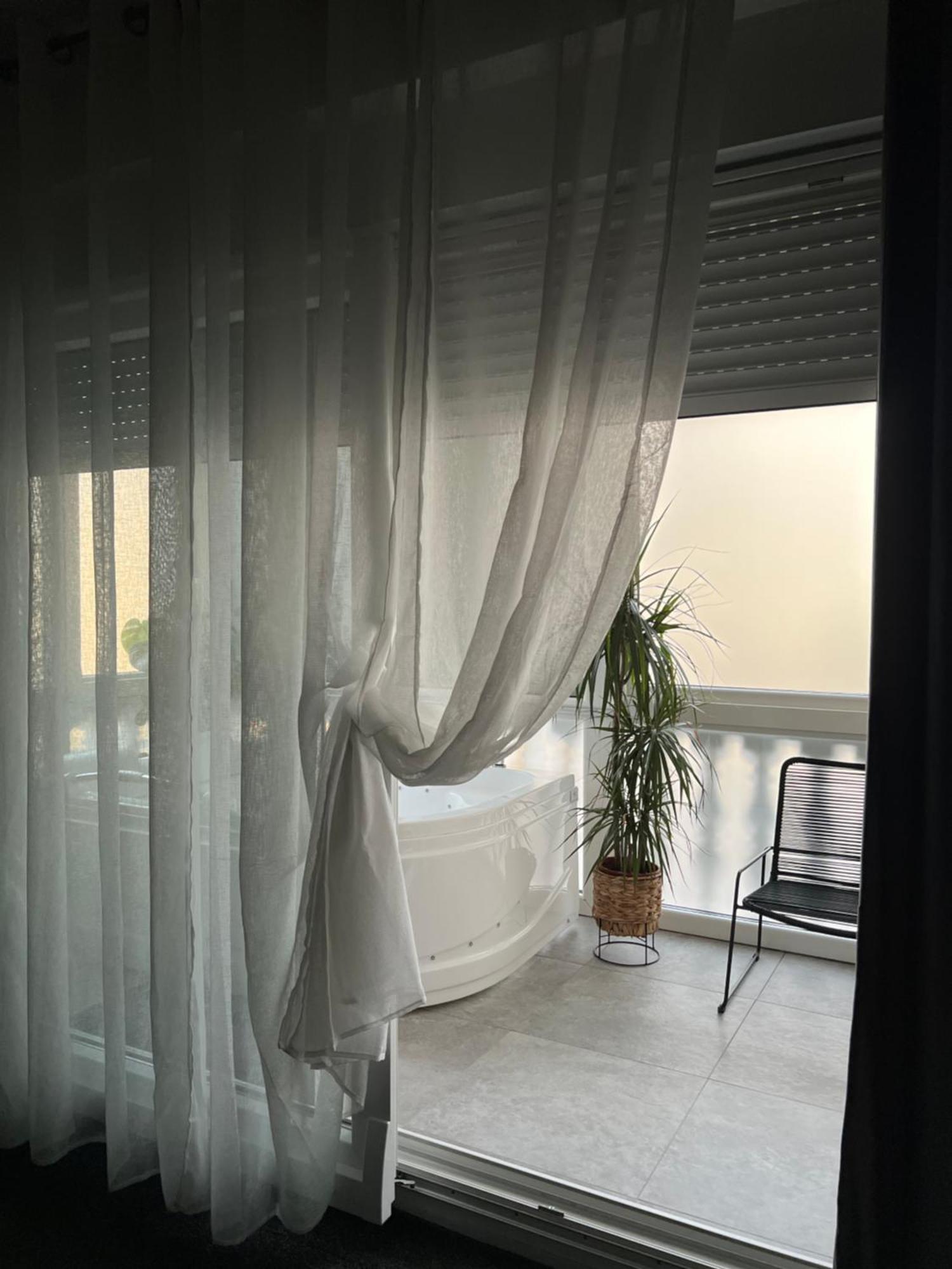 Luxrooms - Hotel Type With Private Jacuzzi Bjelovar Exteriör bild