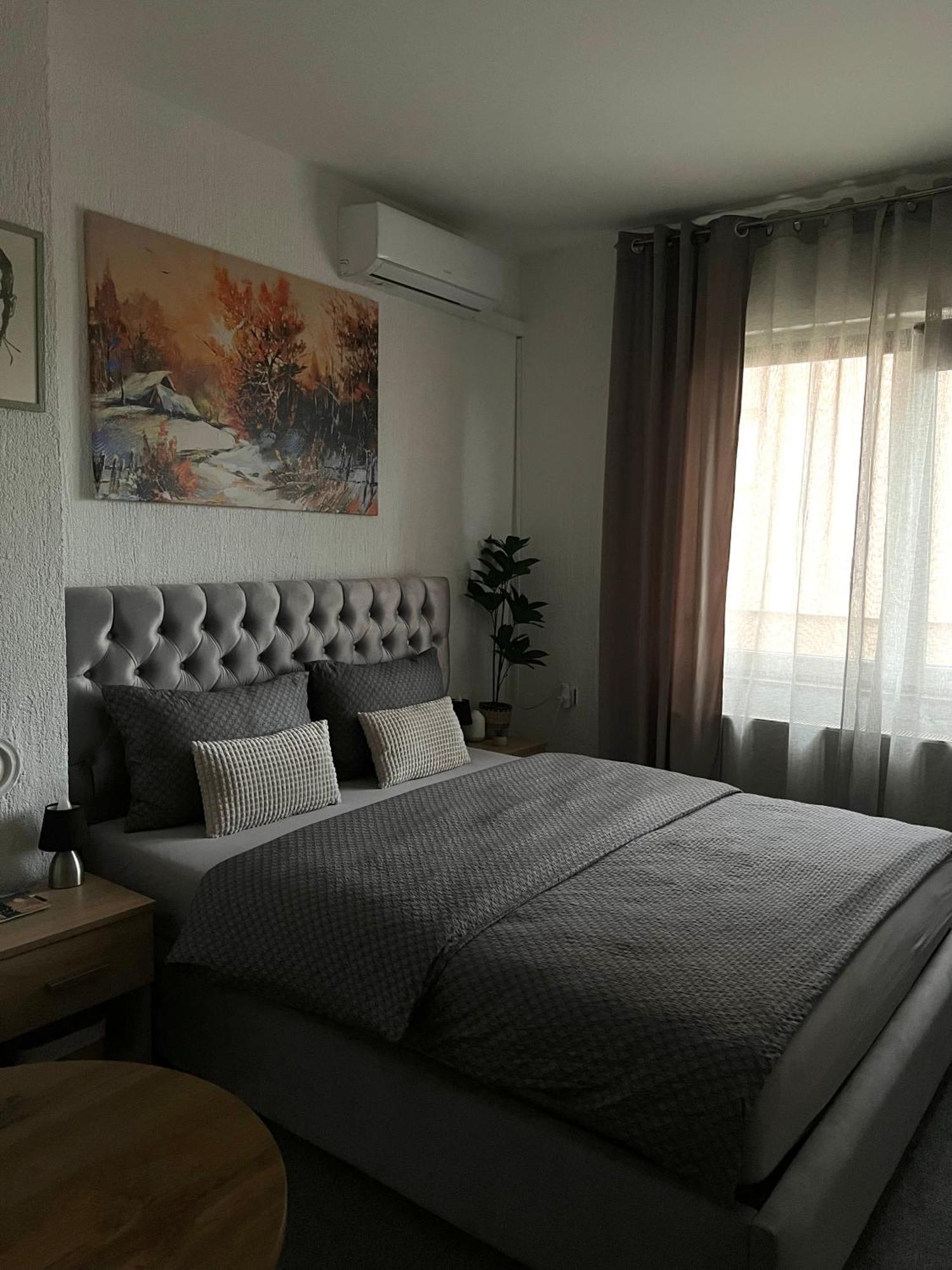 Luxrooms - Hotel Type With Private Jacuzzi Bjelovar Exteriör bild